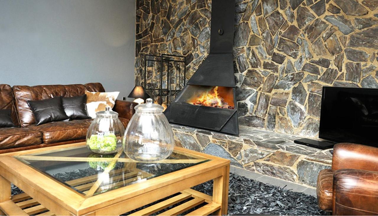 La Caseta De Queixans Con Chimenea Puigcerda Ngoại thất bức ảnh